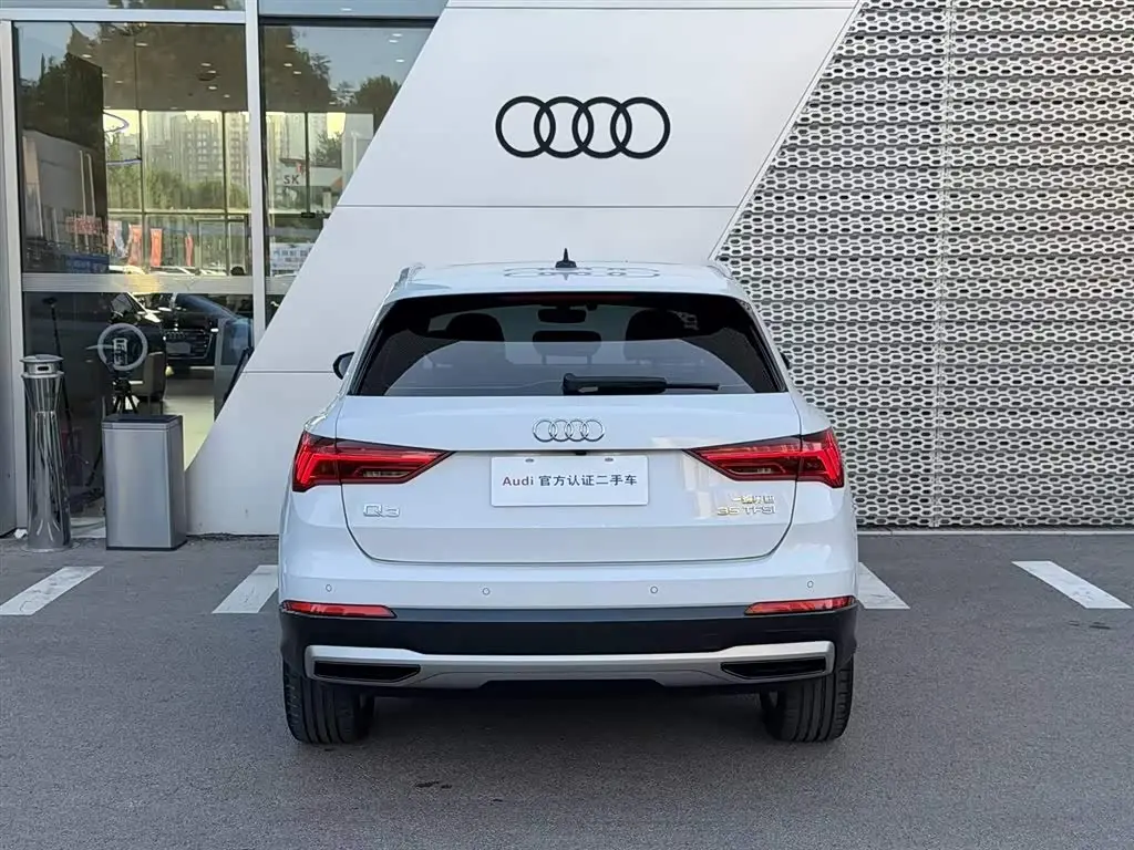 Audi Q3 2021 — Photo 4/20