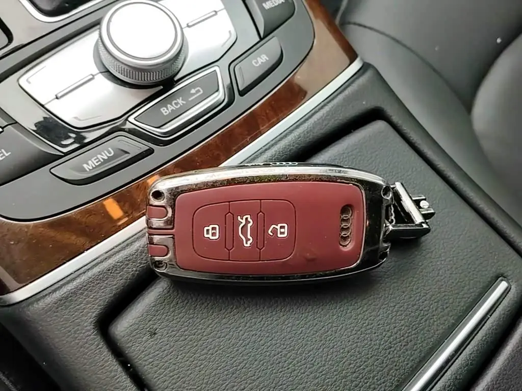 Audi A6L 2017 — ფოტო 9/20