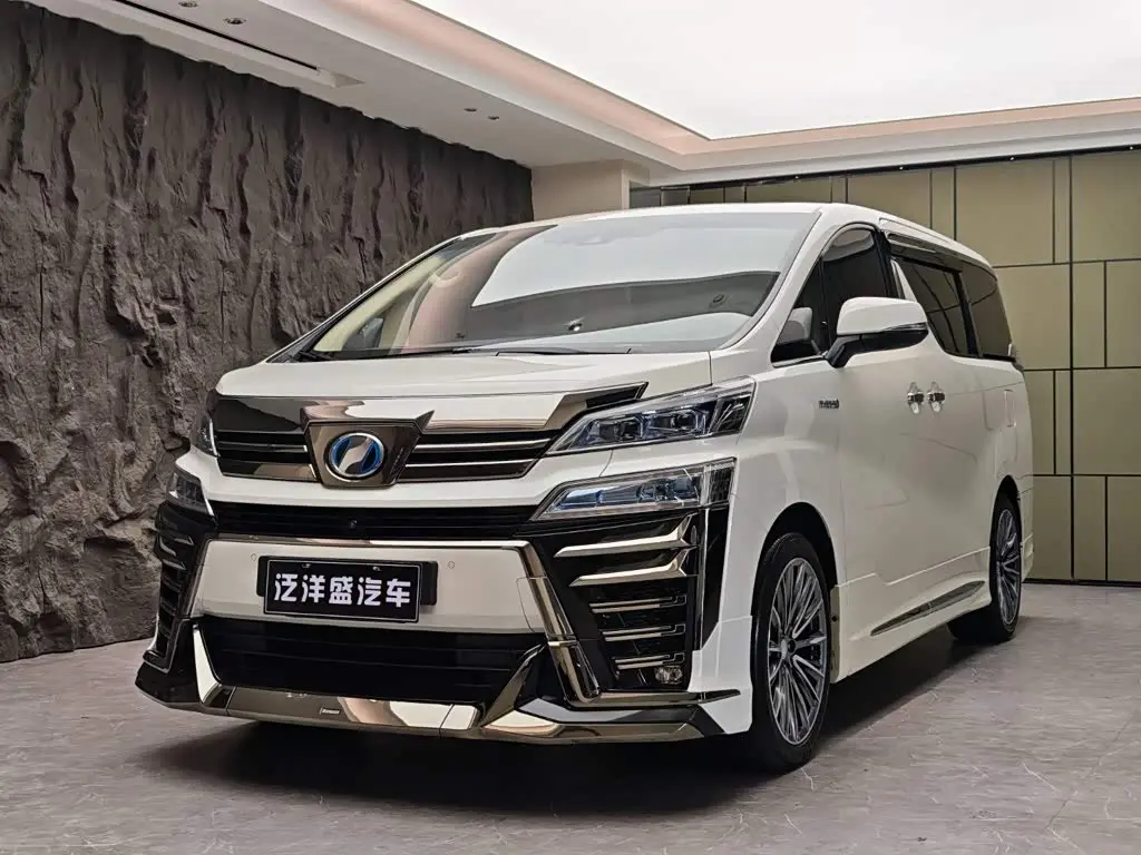 Toyota Vellfire 2021 — ფოტო 1/20