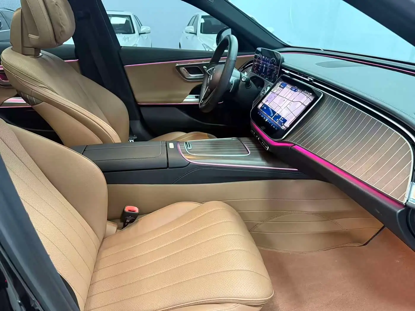 Mercedes-Benz E-Class 2024 — Şəkil 9/13