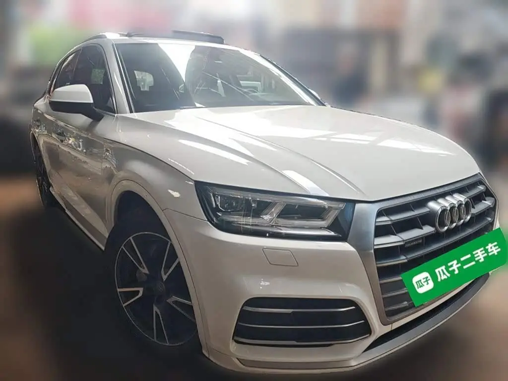 Audi Q5L 2020 — Фото 3/20