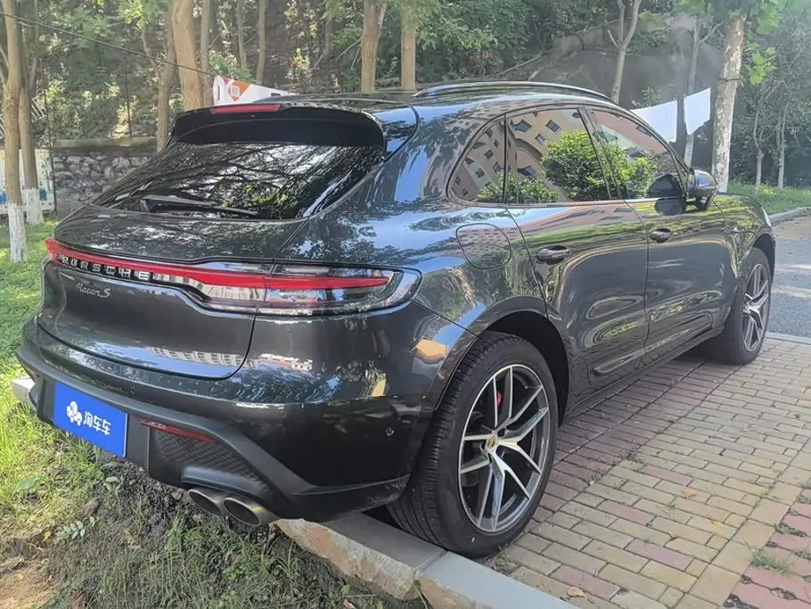 Porsche Macan 2022 — Photo 3/16