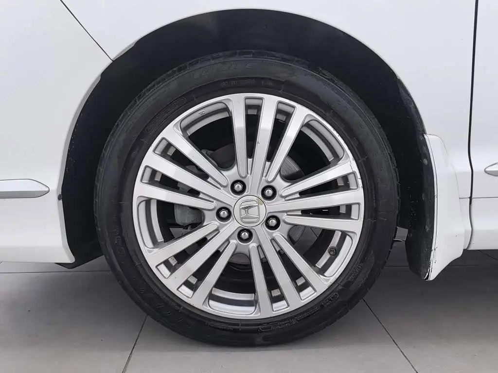 Honda Elysion 2017 — Photo 17/20