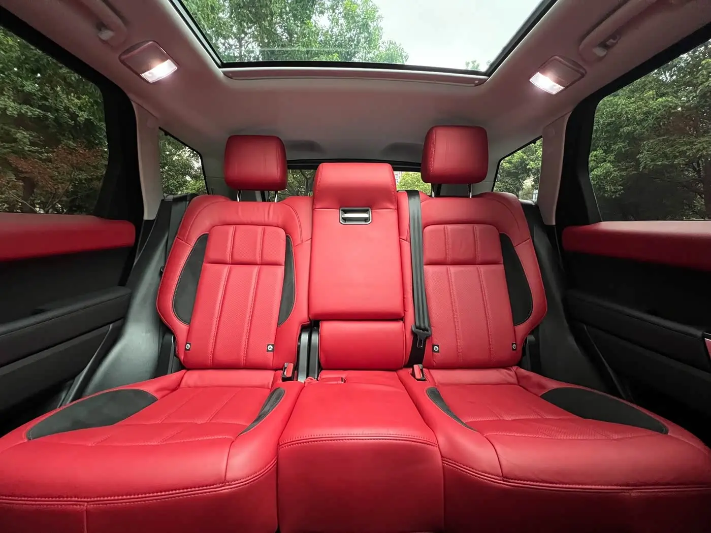 Land Rover Range Rover Sport 2022 — Photo 12/20