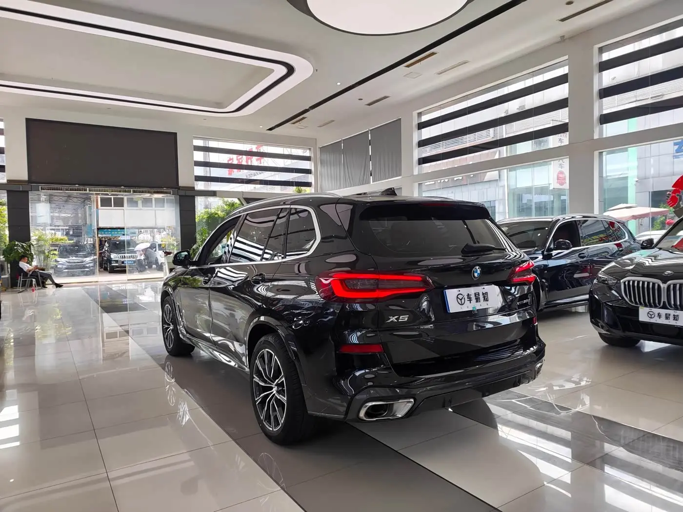 BMW X5 2023 — Фото 4/17