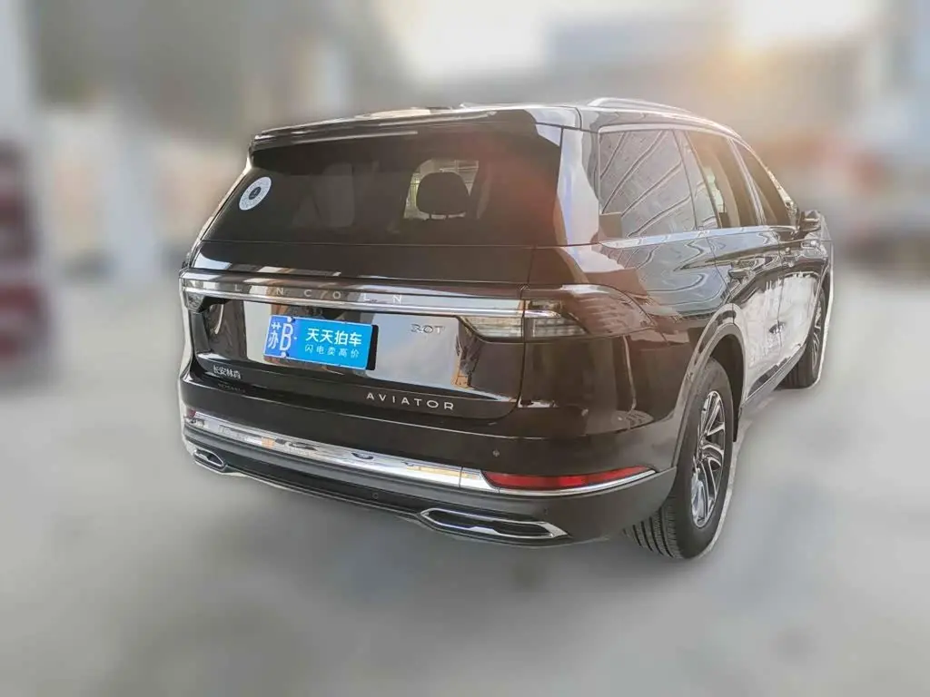 Lincoln Aviator 2026 — Photo 2/13