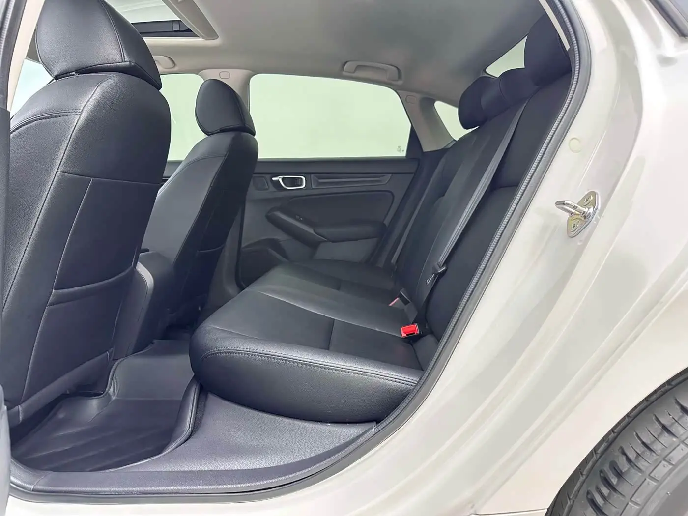Honda Civic 2023 — Photo 5/13