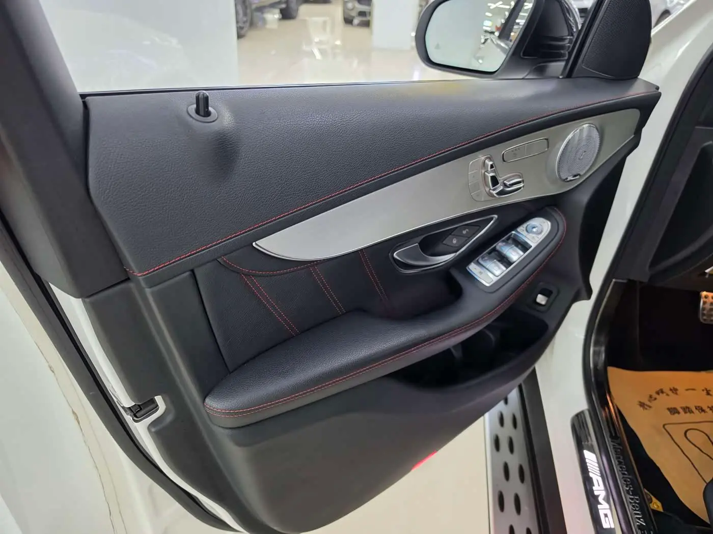 Mercedes-Benz GLC AMG 2018 — Photo 7/10