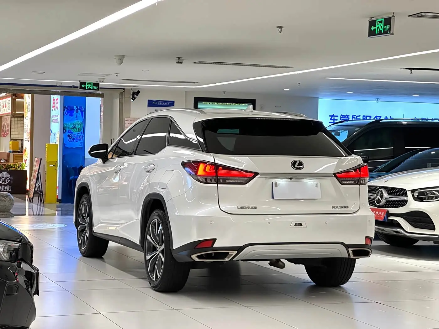 Lexus RX 2021 — Photo 5/20