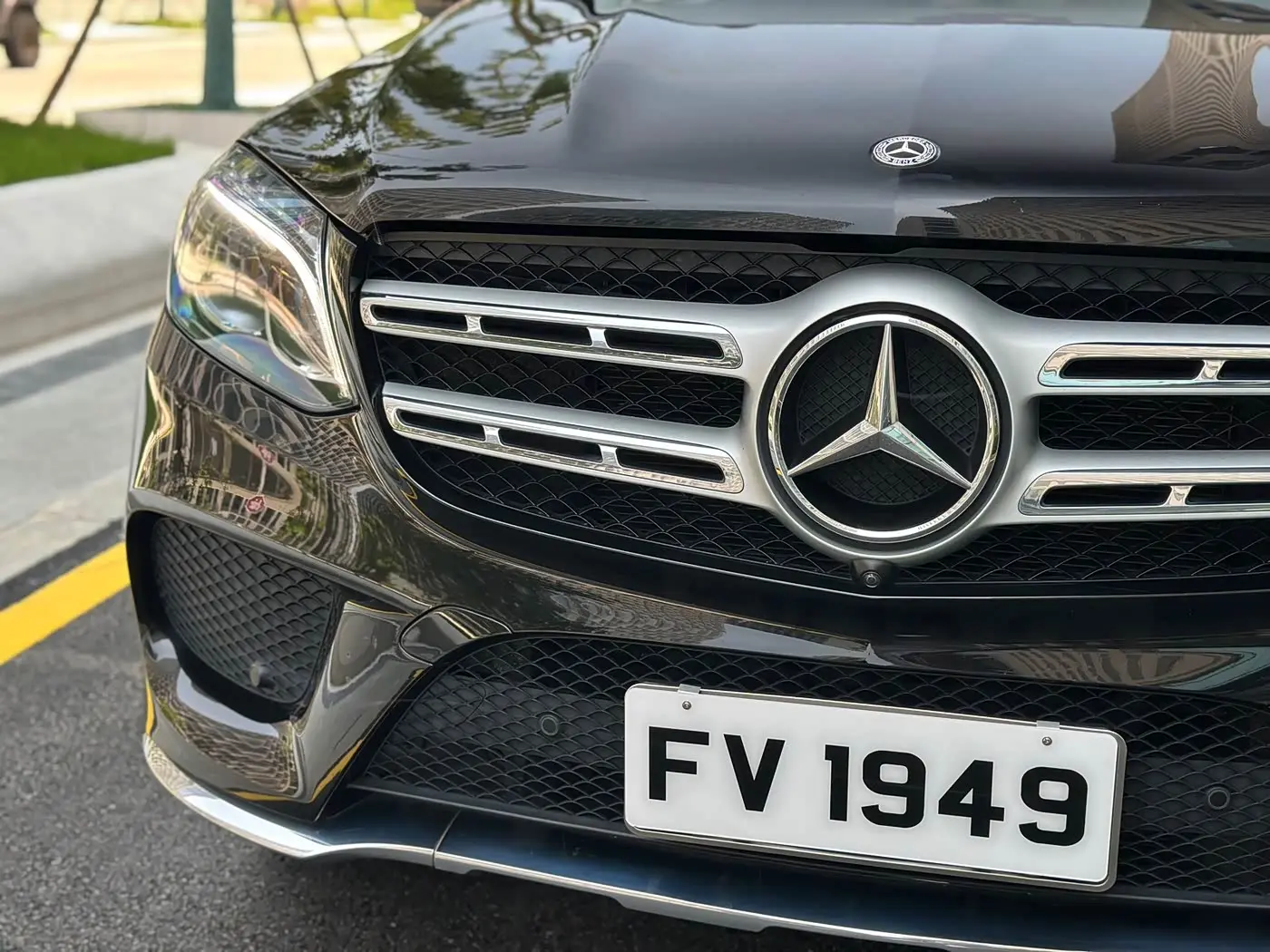 Mercedes-Benz GLS 2019 — Photo 9/20