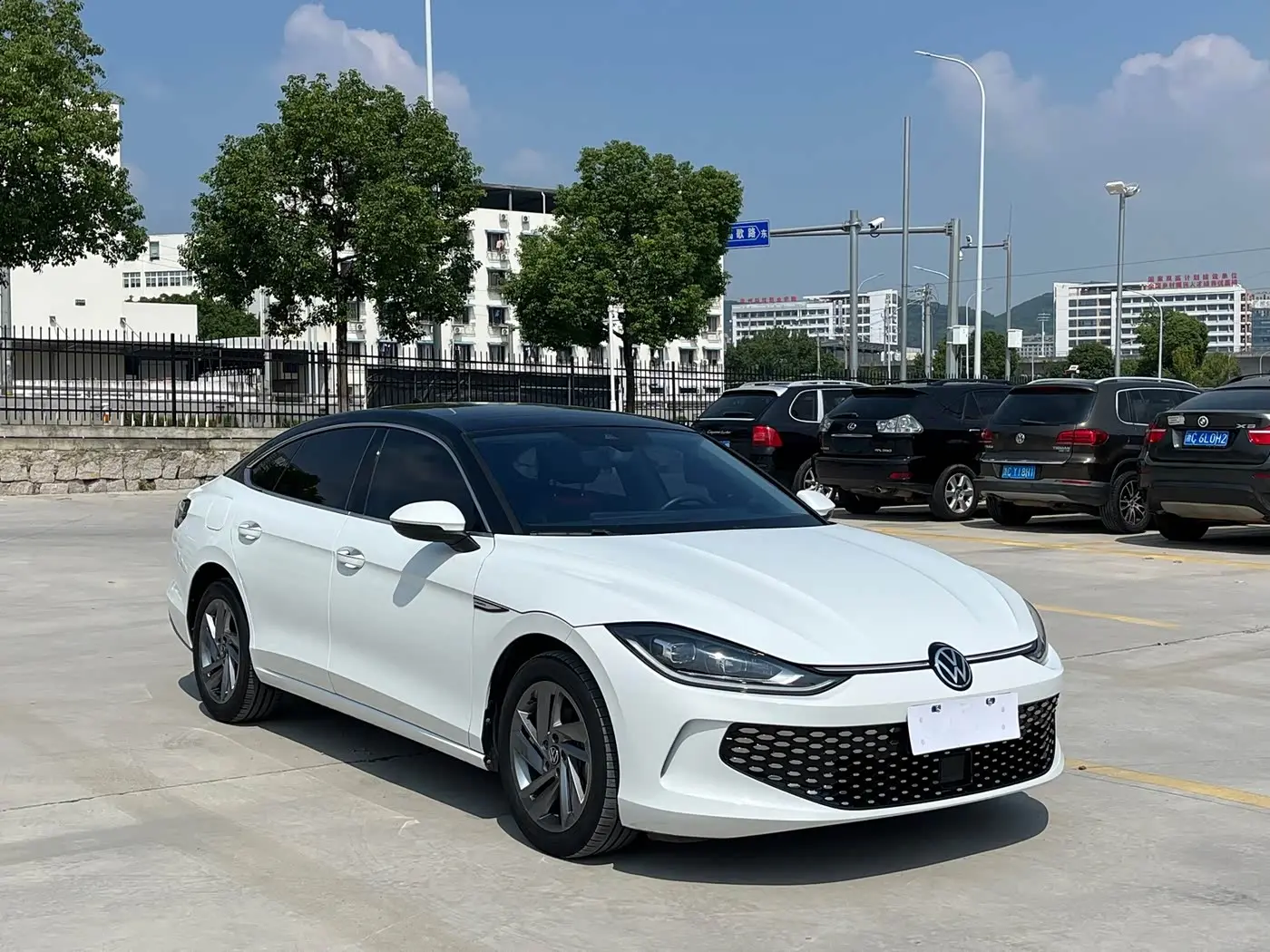 Volkswagen Lamando 2024 — Photo 3/19