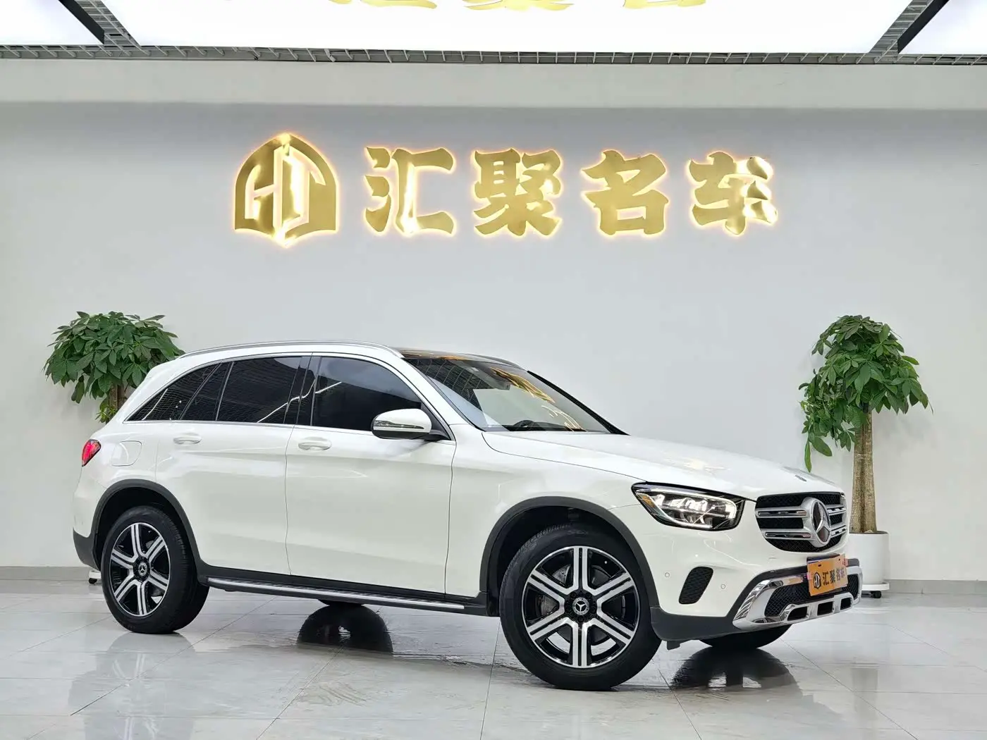 Mercedes-Benz GLC 2020 — Photo 4/20