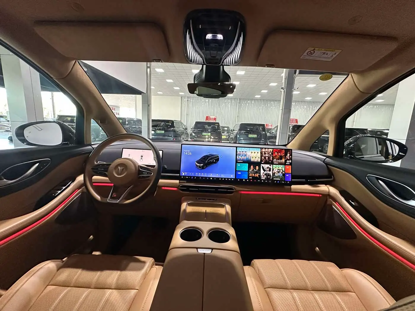 Voyah Auto Voyah Dreamer 2024 — Photo 12/14