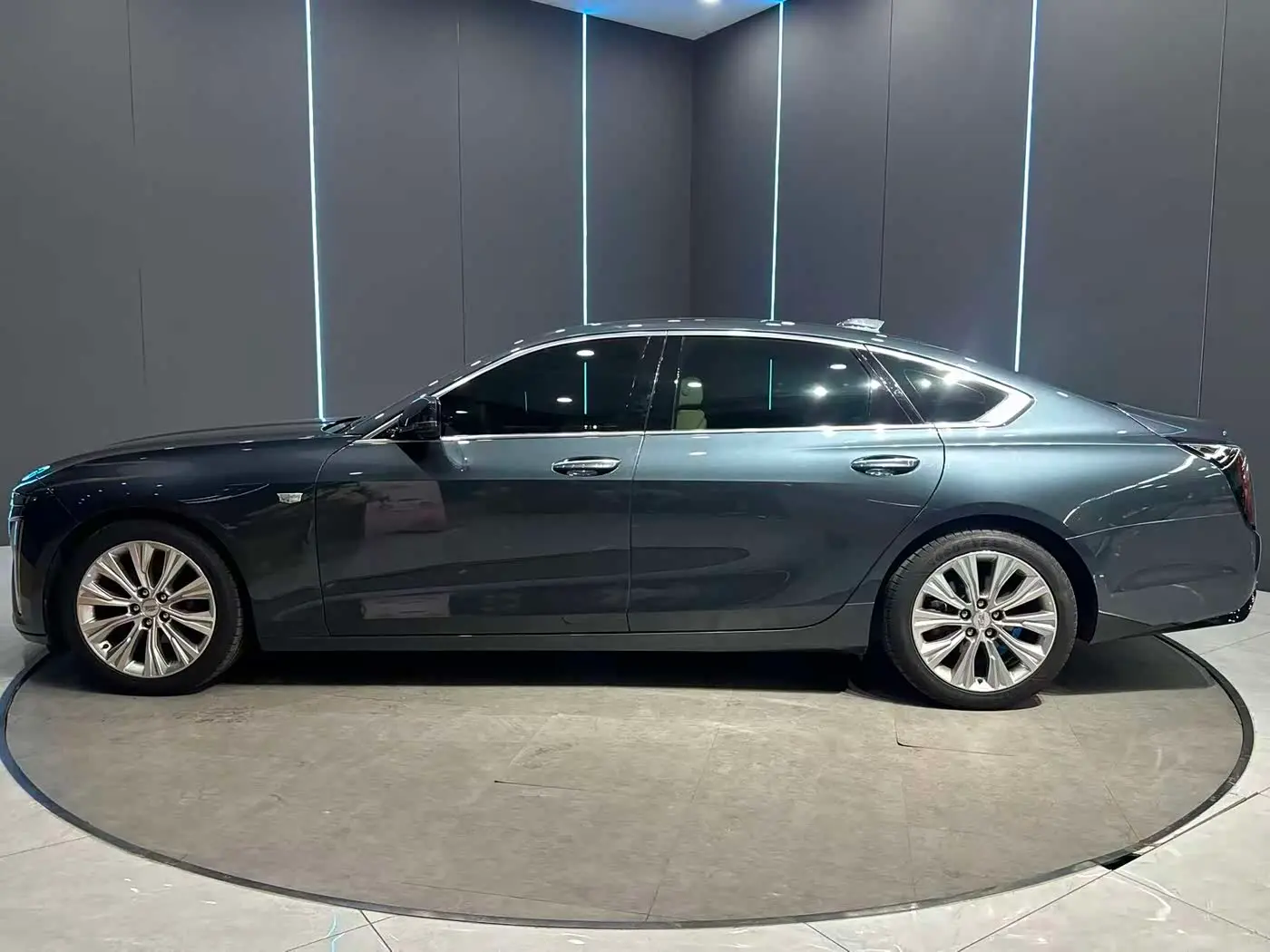 Cadillac CT6 2024 — Şəkil 4/12