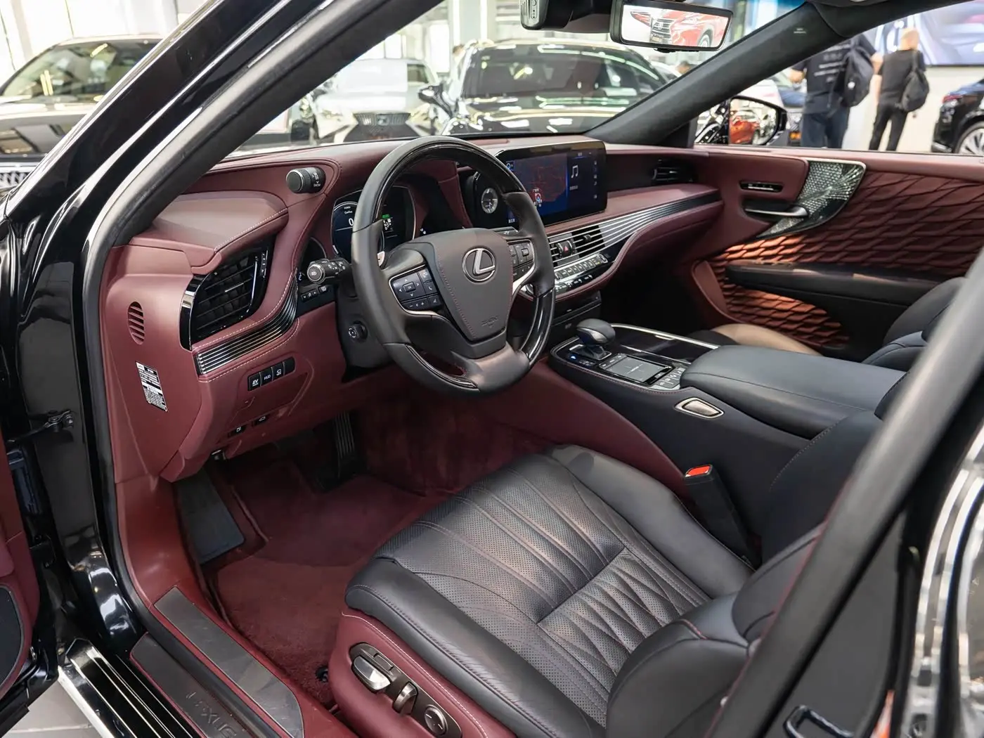 Lexus LS 2021 — Şəkil 9/20