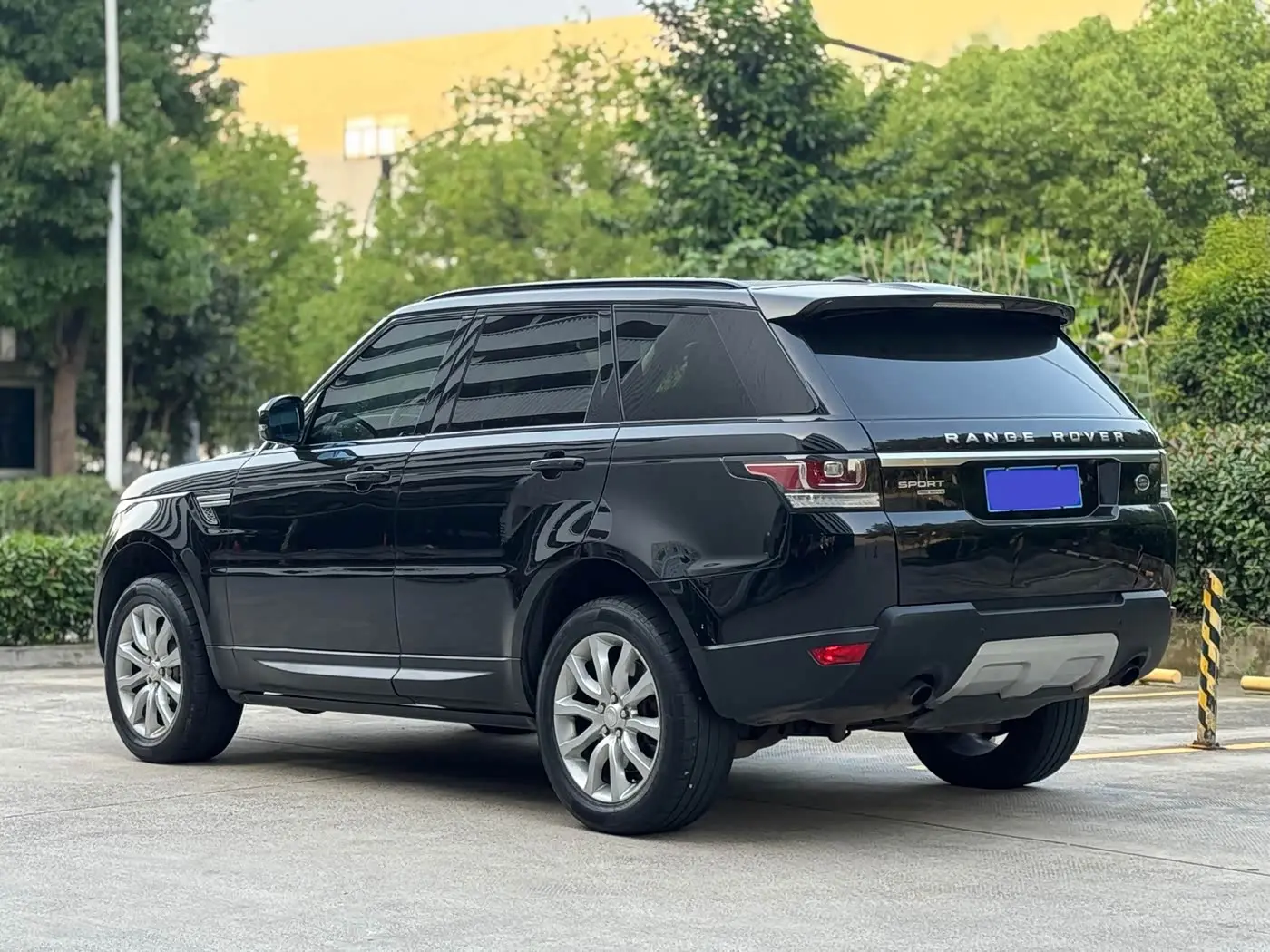 Land Rover Range Rover Sport 2015 — Фото 10/17