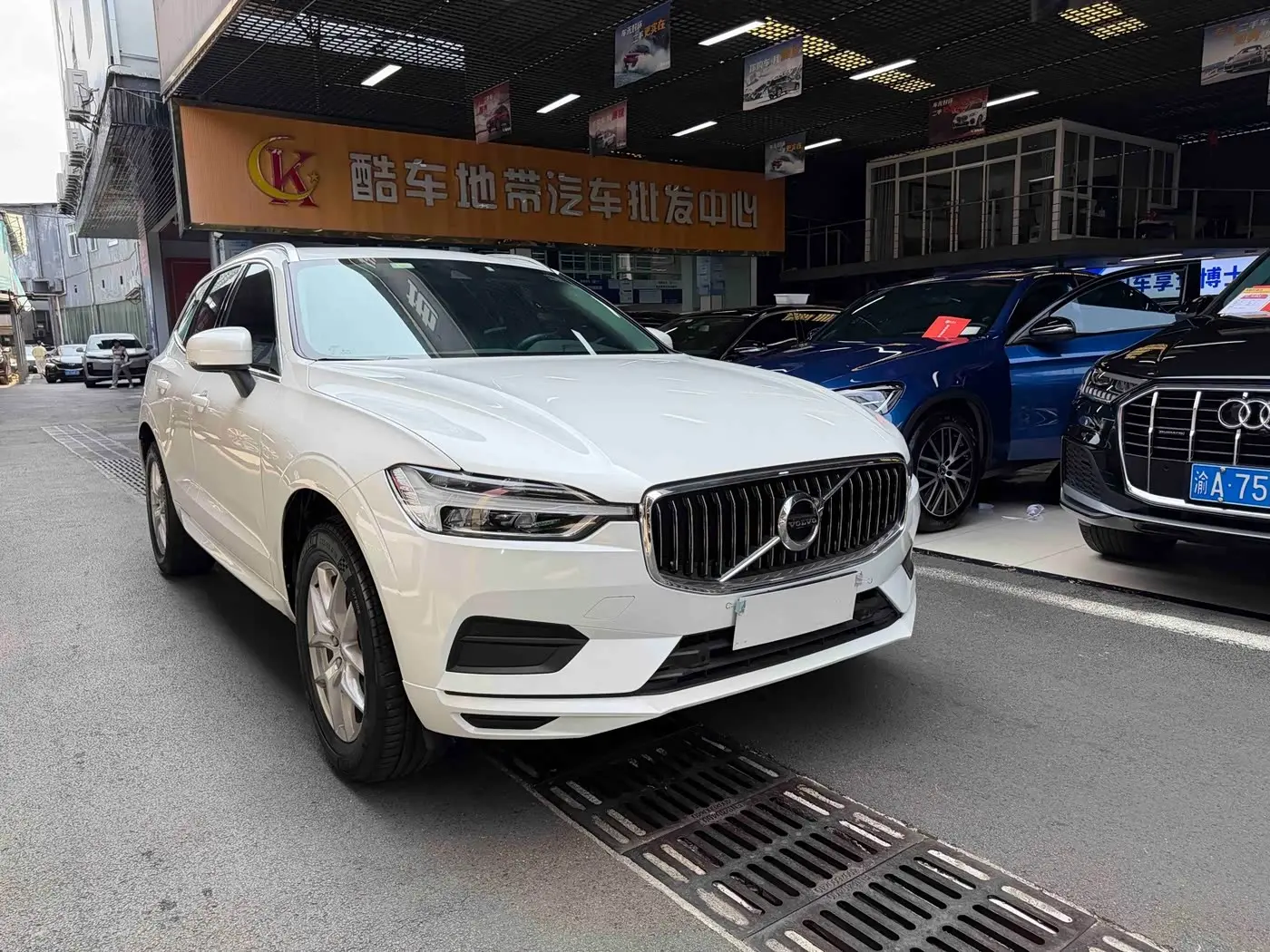 Volvo XC60 2018 — Фото 3/20