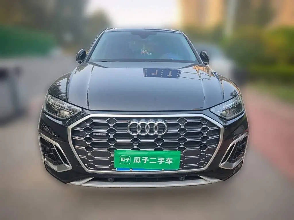 Audi Q5L 2022 — Фото 2/20