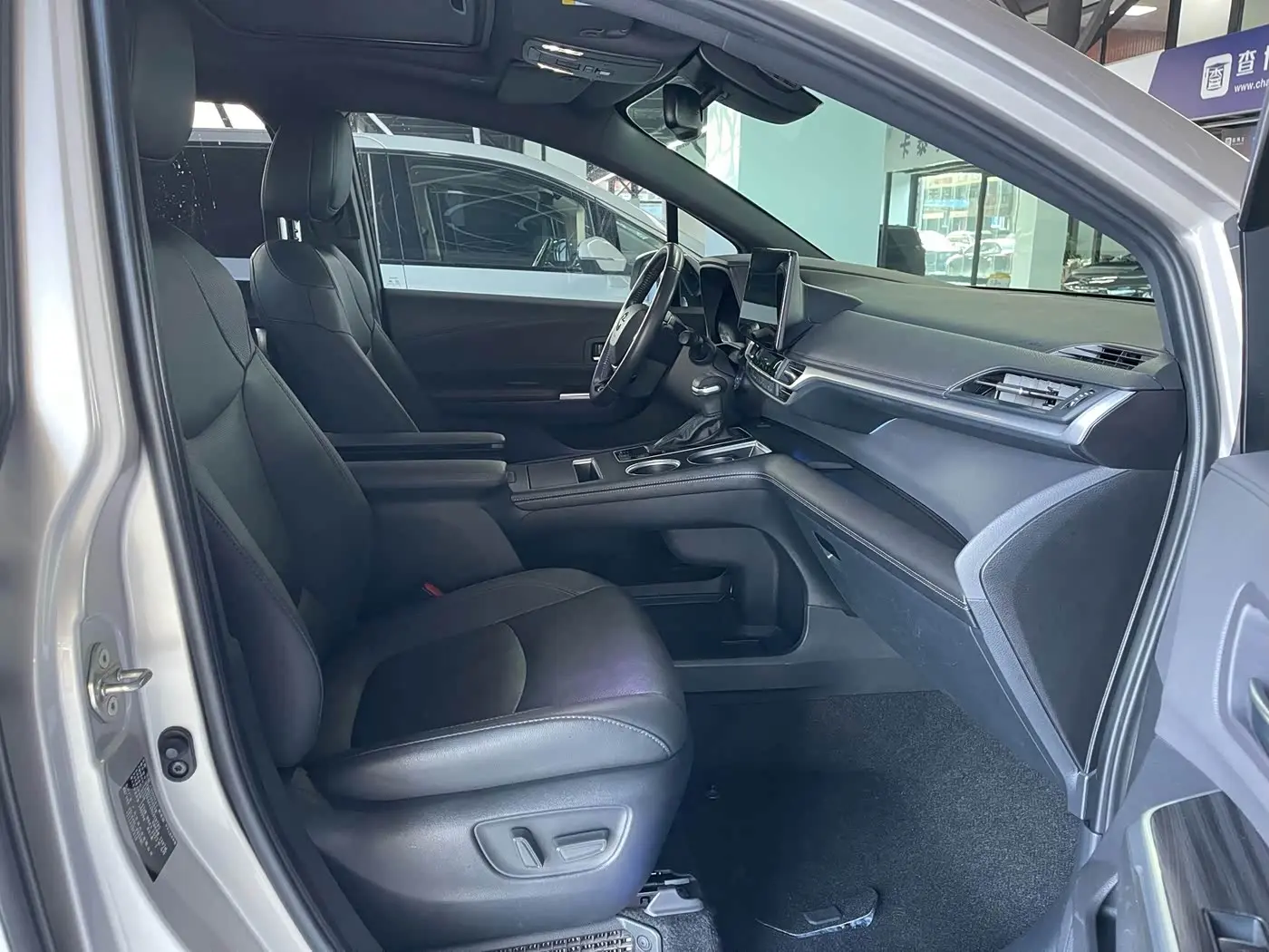 Toyota Sienna 2022 — Photo 13/20