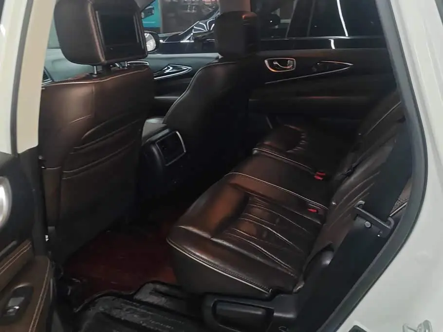 Infiniti QX60 2017 — Фото 11/16