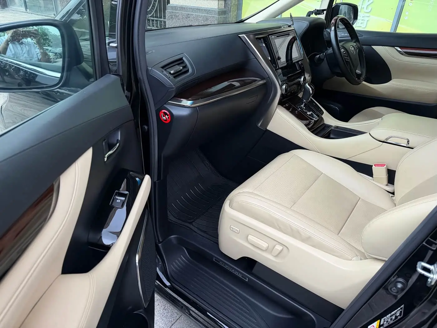 Toyota Alphard 2016 — Фото 5/8
