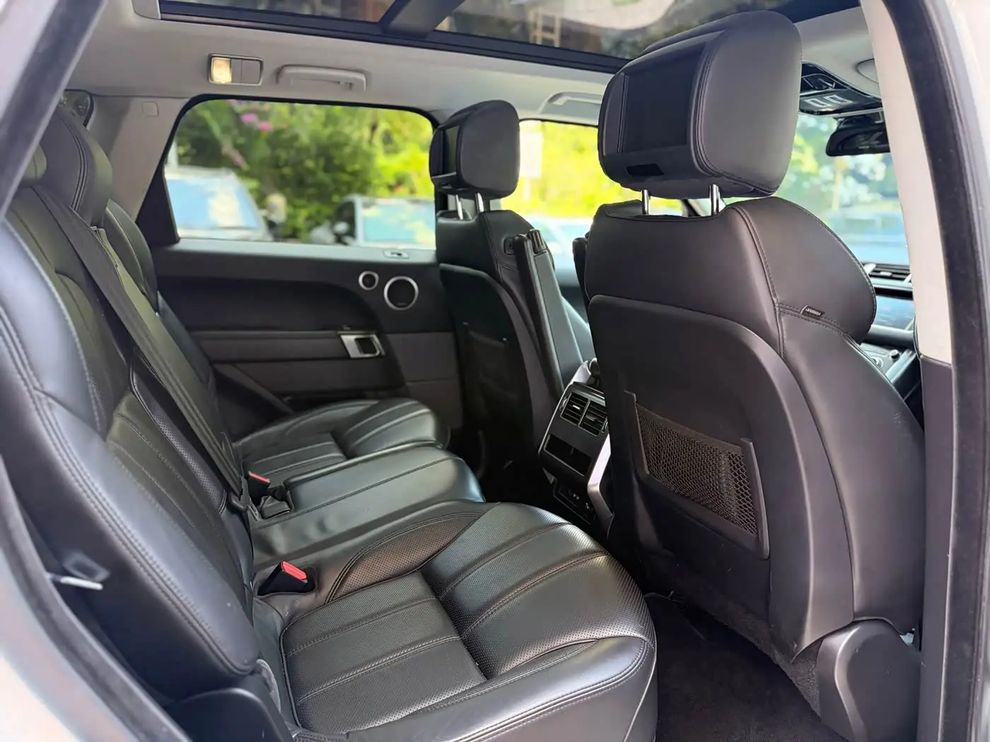 Land Rover Range Rover Sport 2015 — Photo 8/20