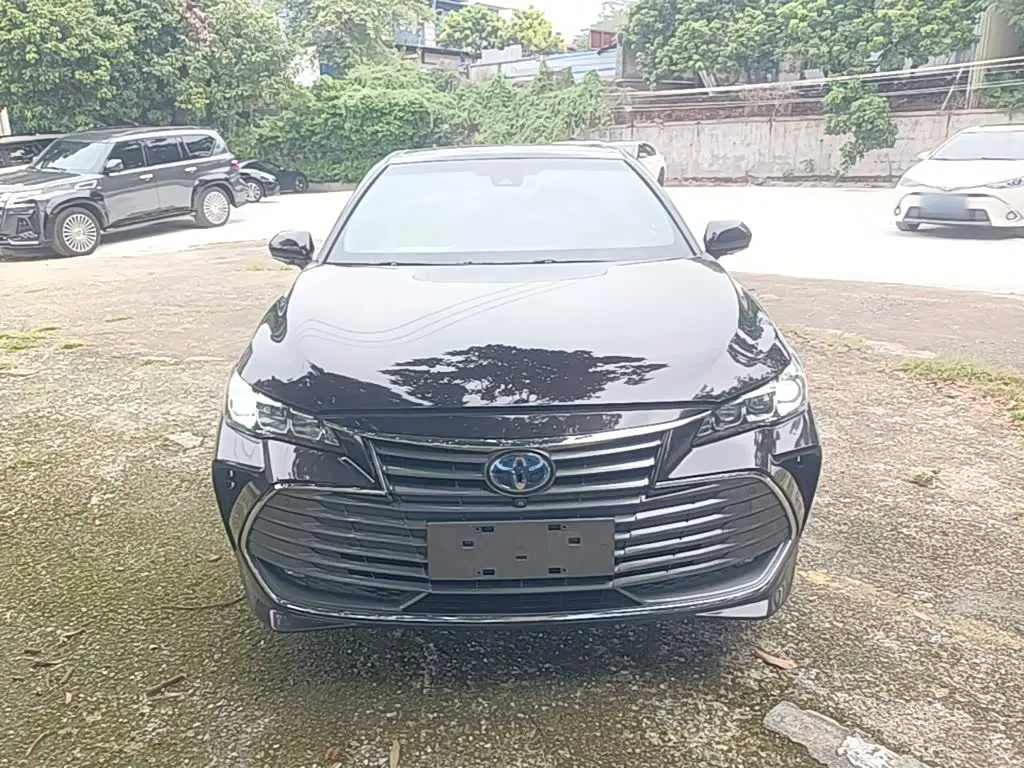 Toyota Avalon 2019 — Photo 3/20