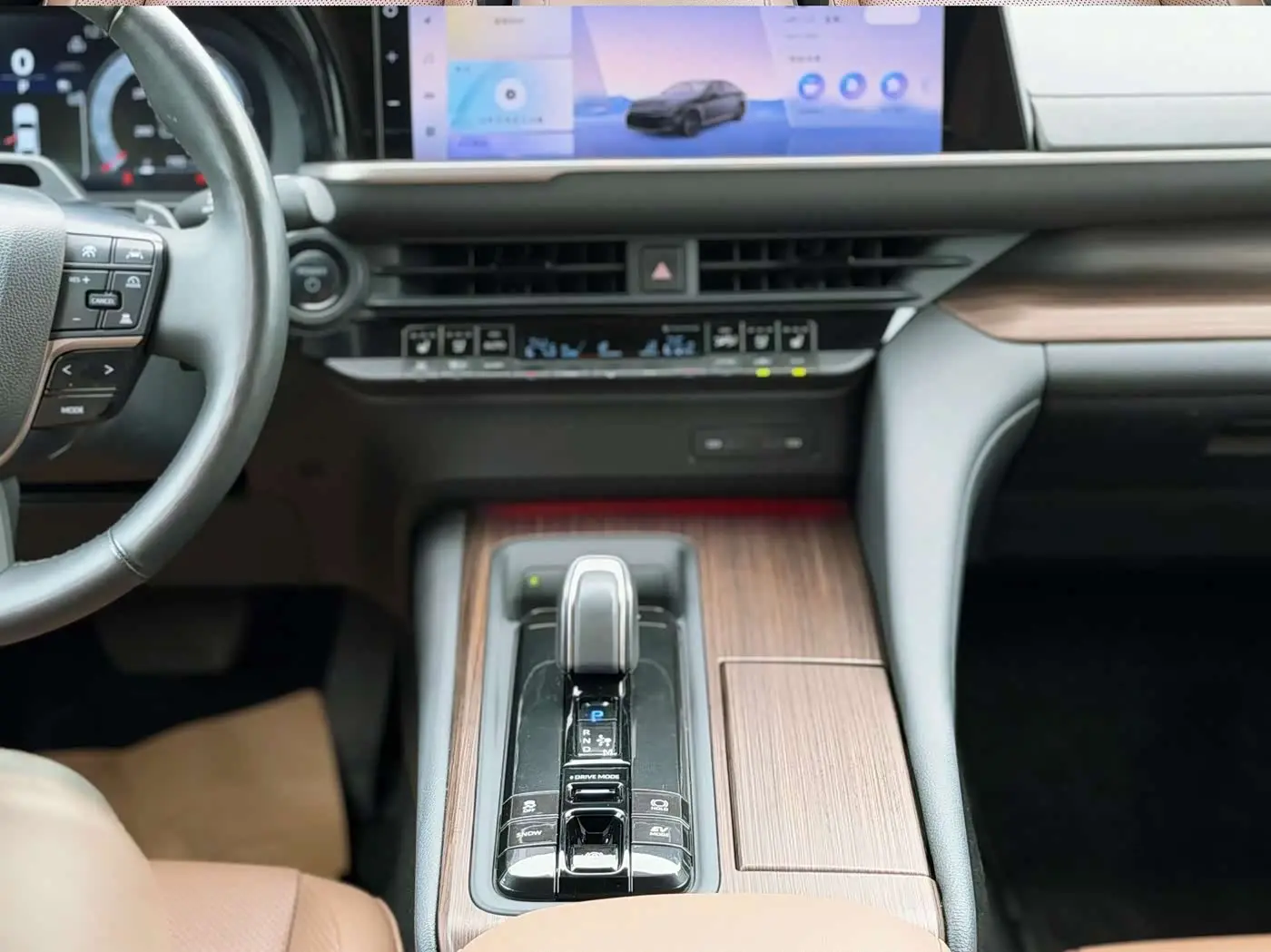 Toyota Crown 2024 — Photo 18/18