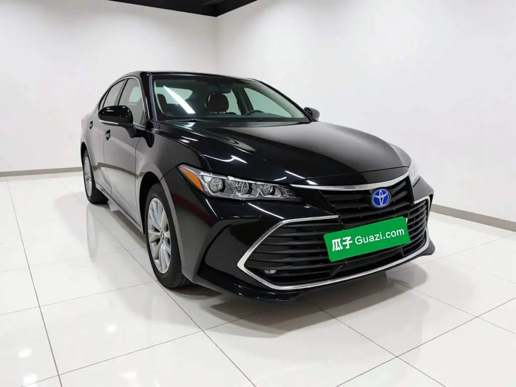 Toyota Avalon 2019 — Photo 3/20