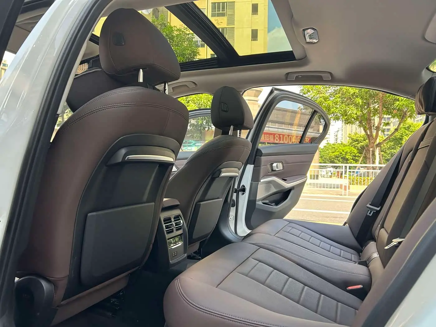 BMW 3 Series 2021 — Photo 12/20