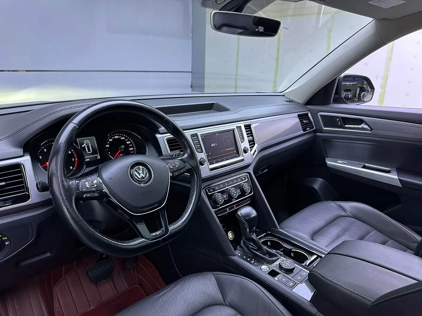 Volkswagen Teramont 2017 — Şəkil 10/16