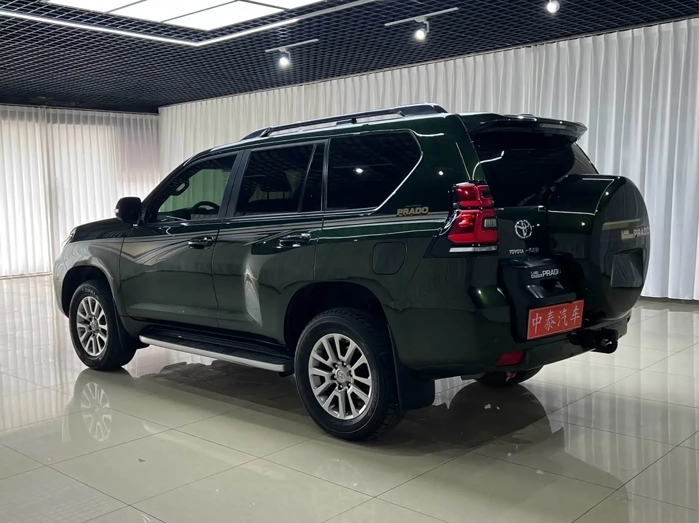 Toyota Prado 2019 — Photo 4/20