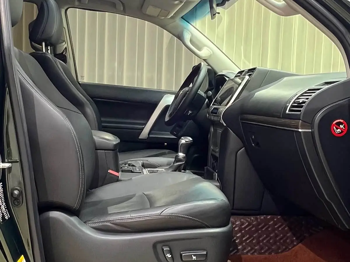Toyota Prado 2019 — Photo 20/20
