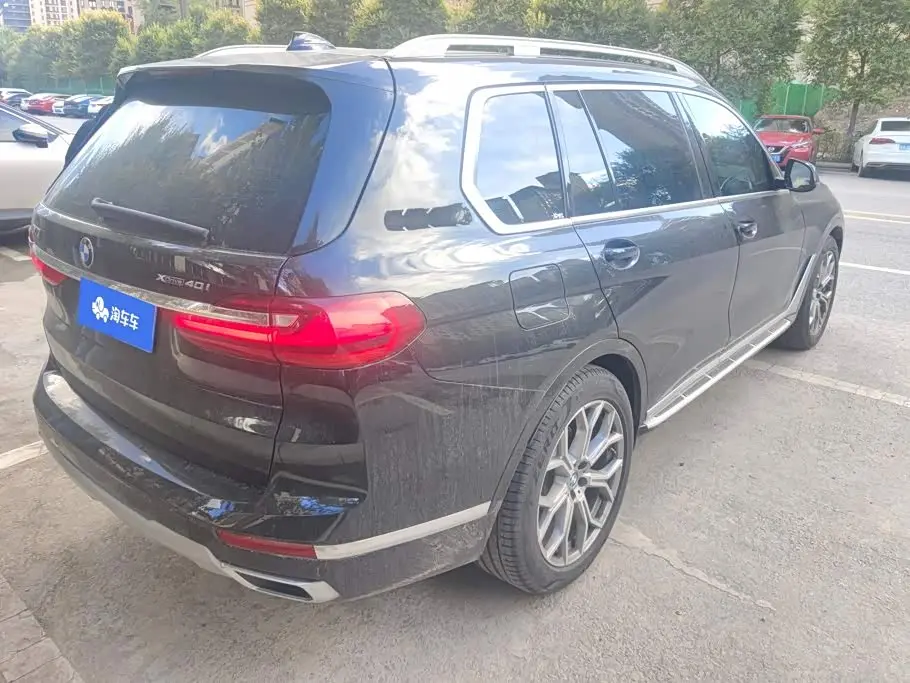 BMW X7 2021 — Photo 3/16