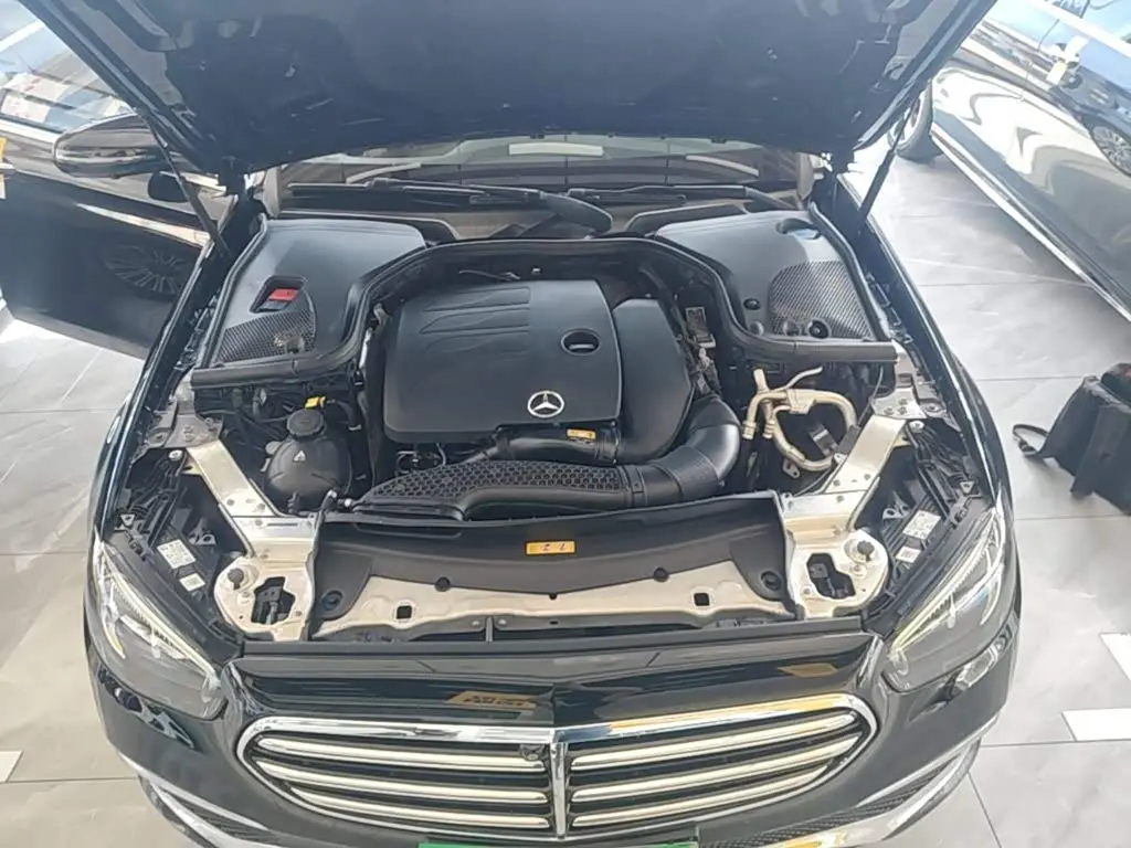 Mercedes-Benz E-Class 2022 — Фото 20/20