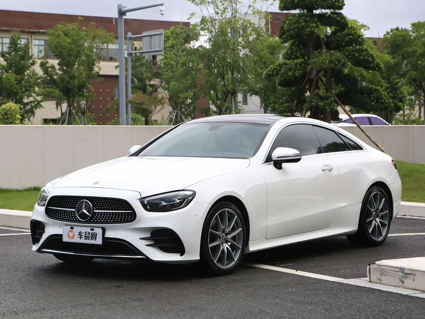 Mercedes-Benz E-Class, 2022