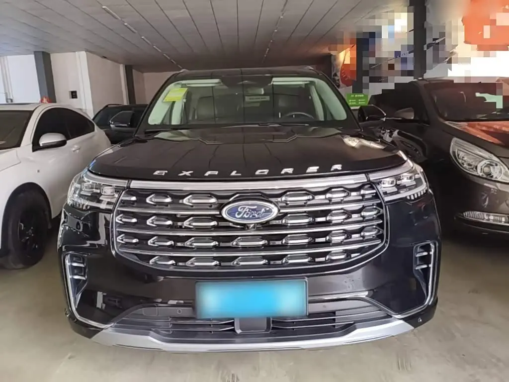 Ford Explorer 2025 — Photo 3/20