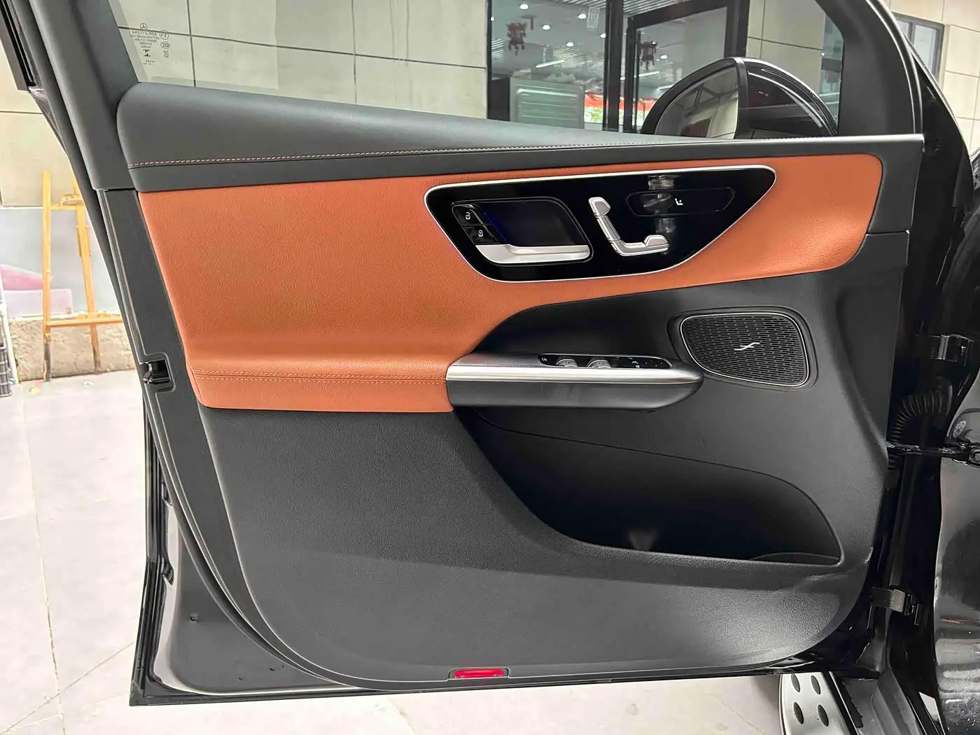 Mercedes-Benz GLC 2024 — Photo 12/20