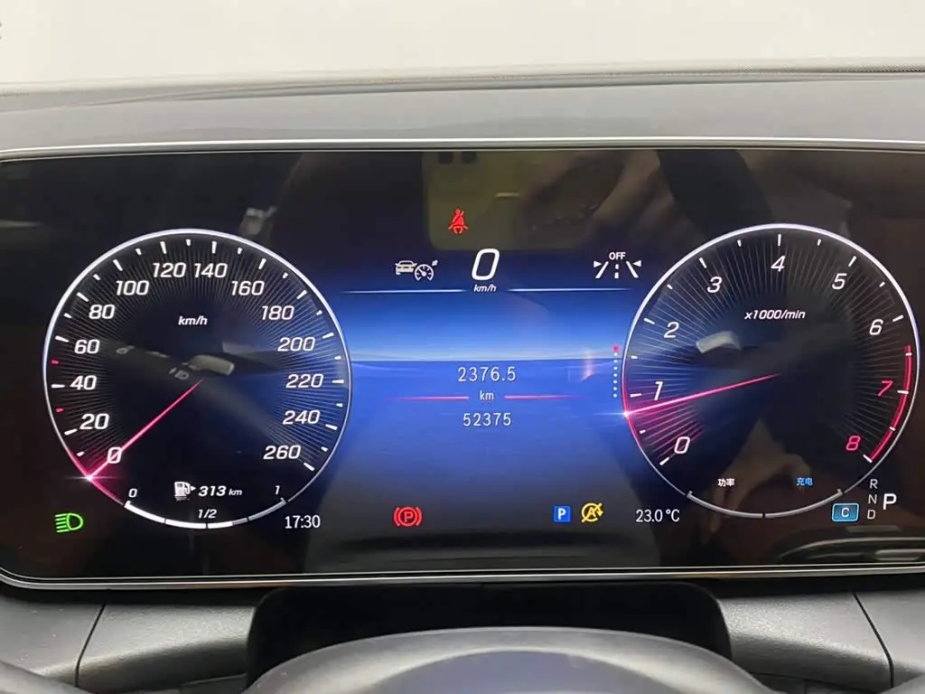 Mercedes-Benz GLC 2023 — Photo 15/20