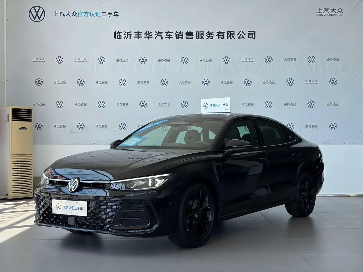 Volkswagen Passat 2025 — Şəkil 1/14