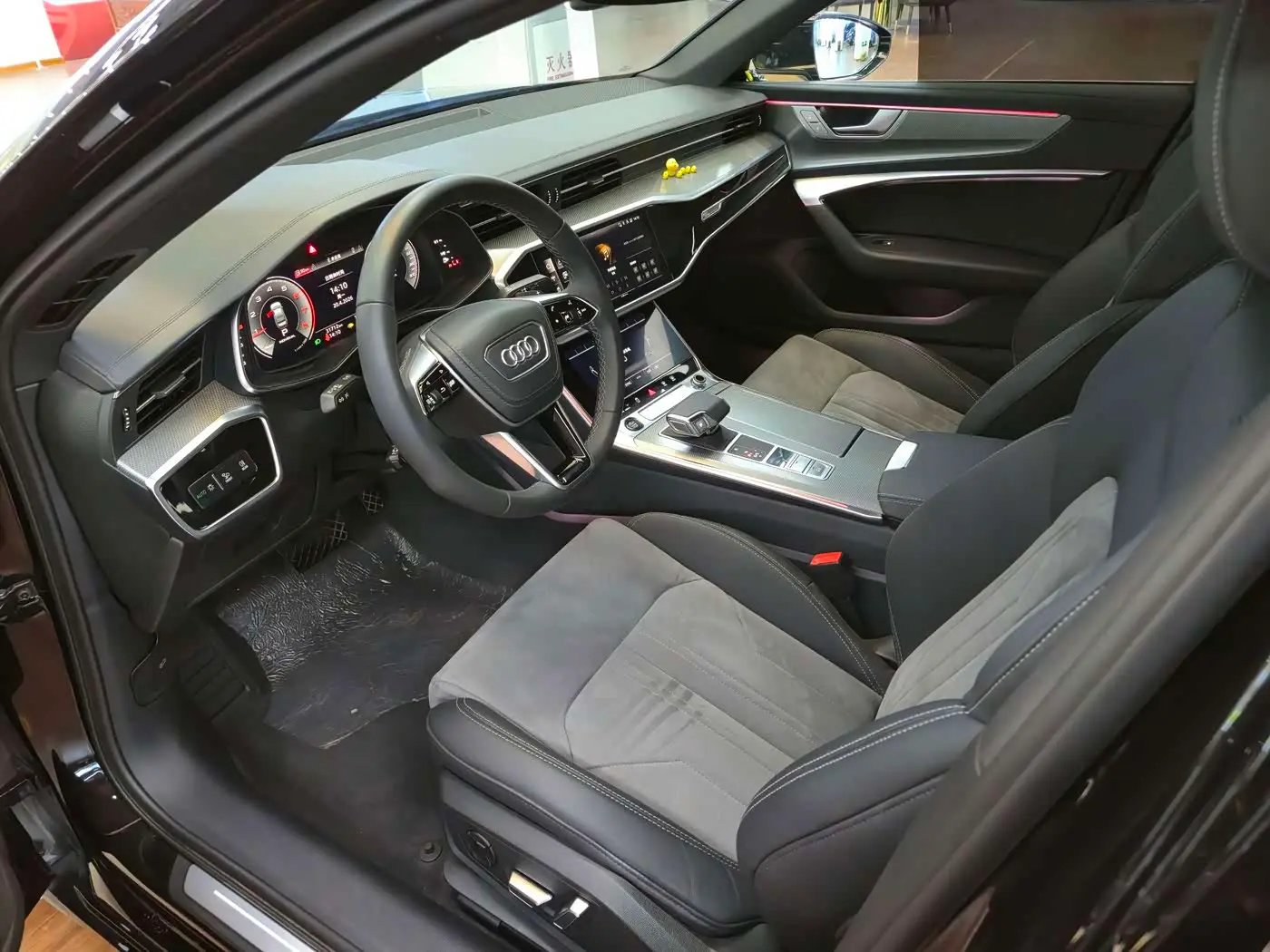 Audi A6L 2024 — Photo 10/20