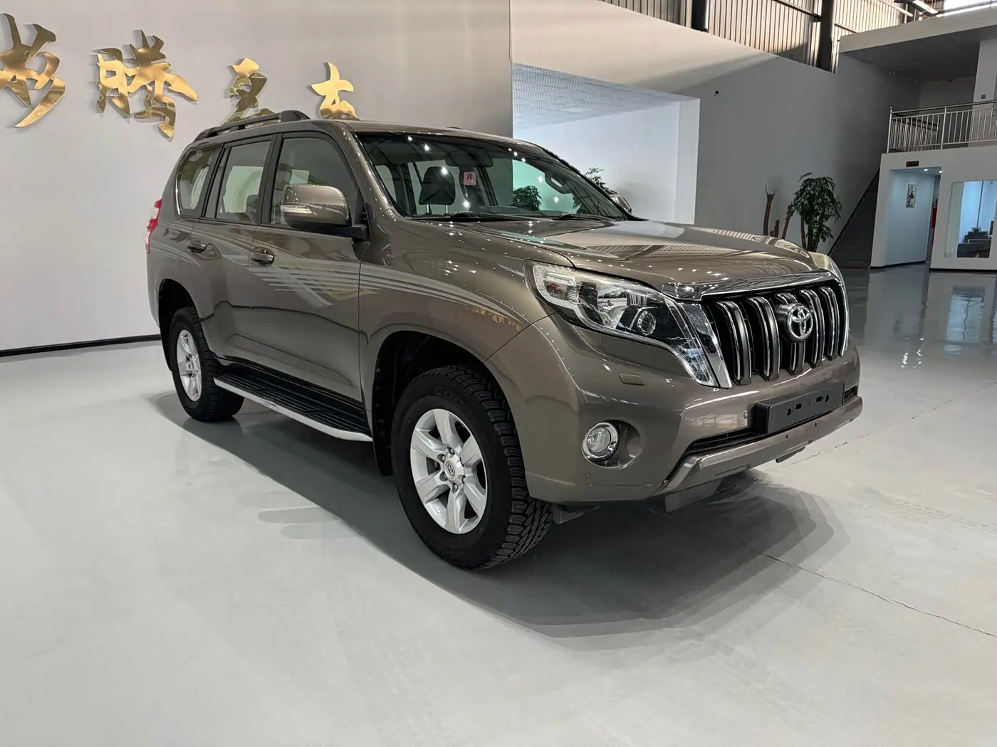 Toyota Prado 2015 — Фото 8/20