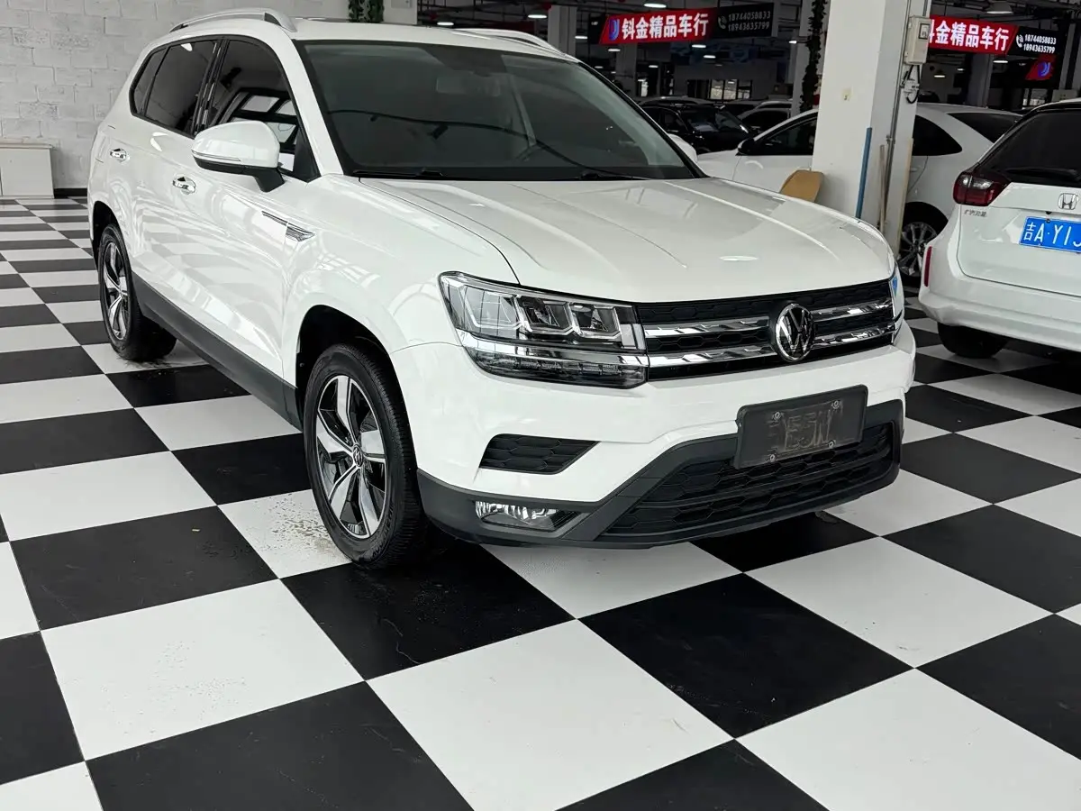 Volkswagen Tharu 2022 — Photo 3/20