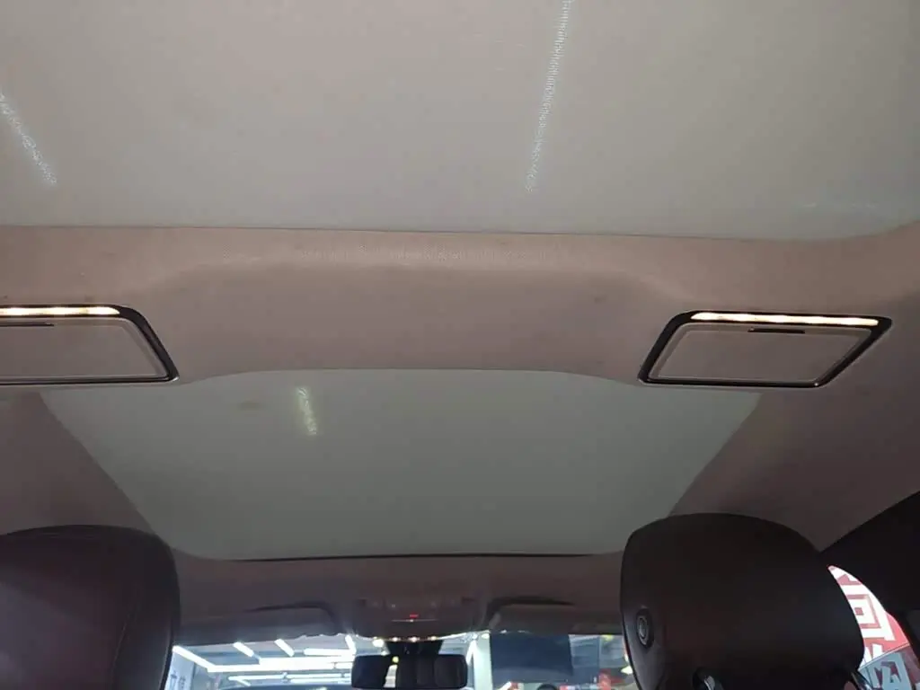 Mercedes-Benz E-Class 2021 — Photo 17/19