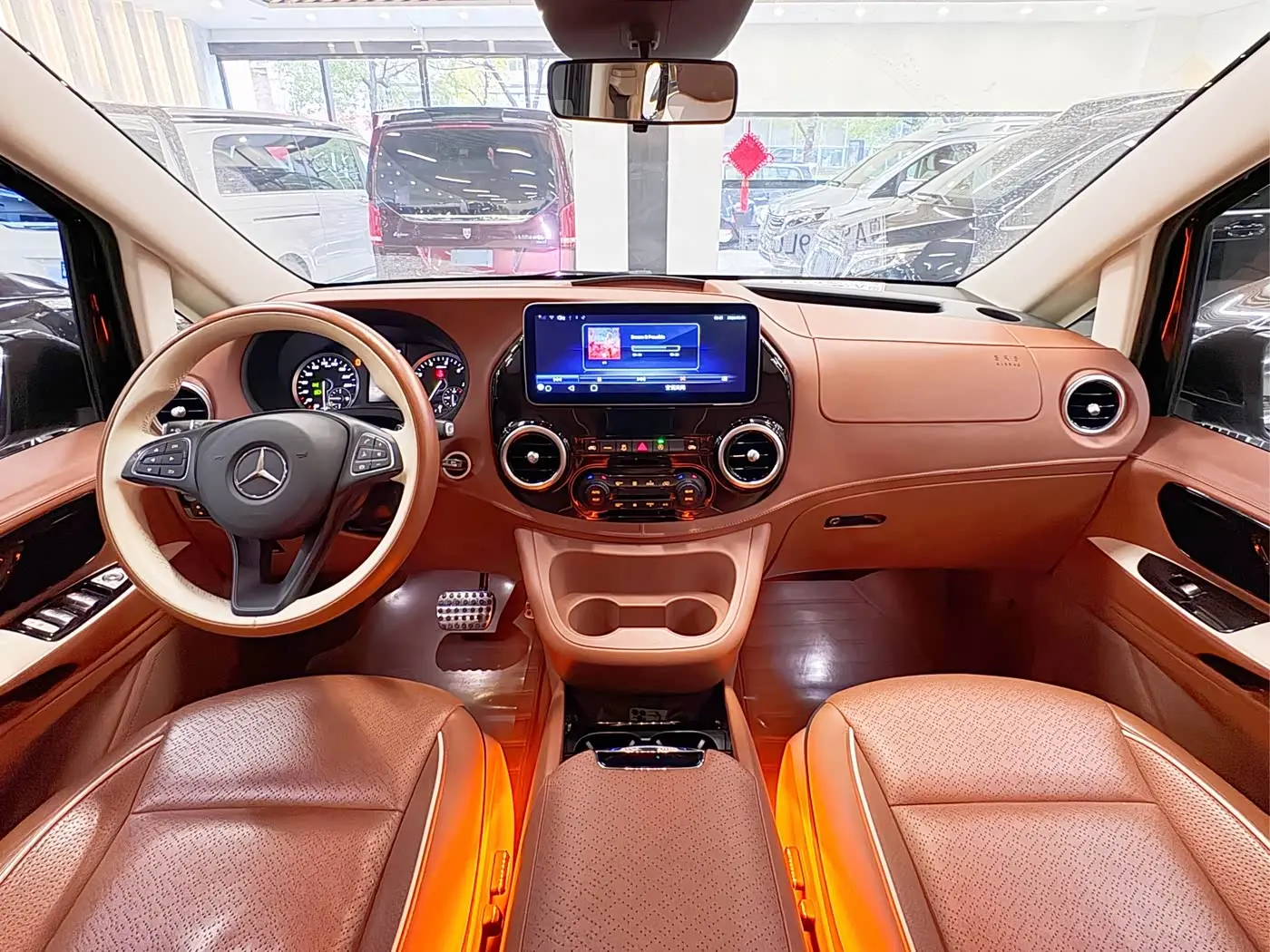 Mercedes-Benz Vito 2020 — Photo 6/14