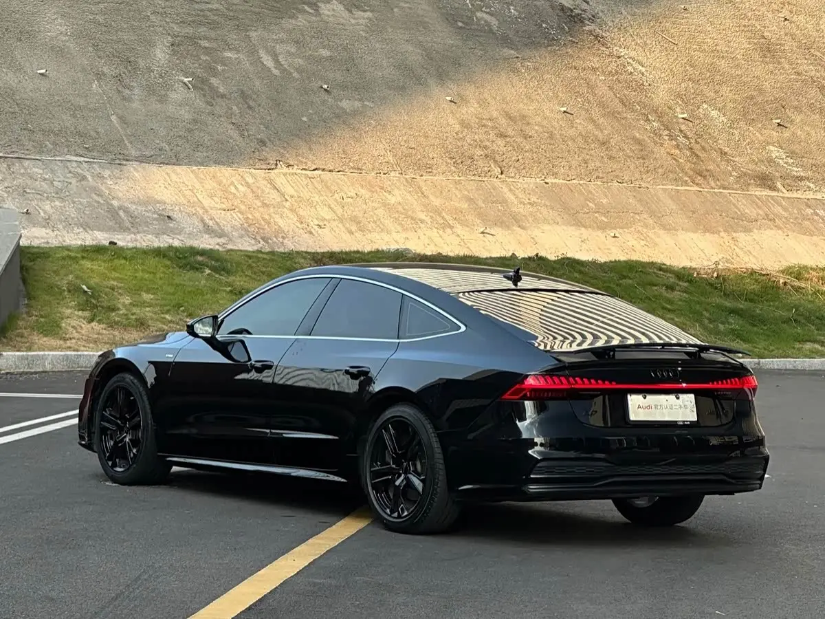 Audi A7 2021 — Photo 5/20