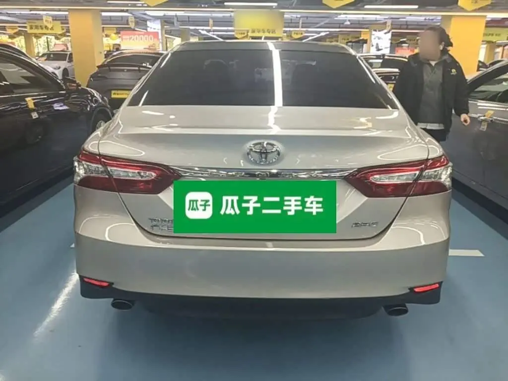 Toyota Camry 2018 — Şəkil 5/19