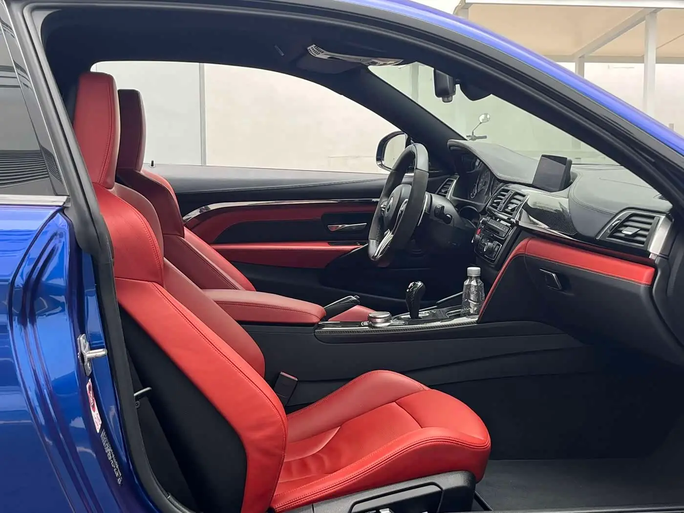 BMW M4 2018 — Фото 6/18