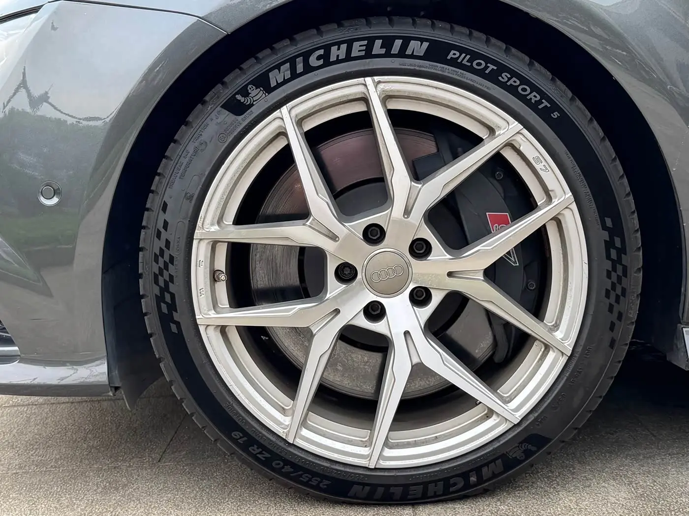 Audi S7 2019 — Photo 17/18