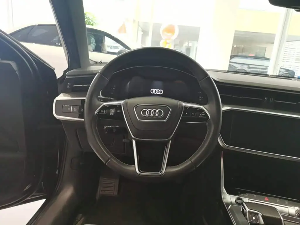 Audi A6L 2024 — Photo 14/19